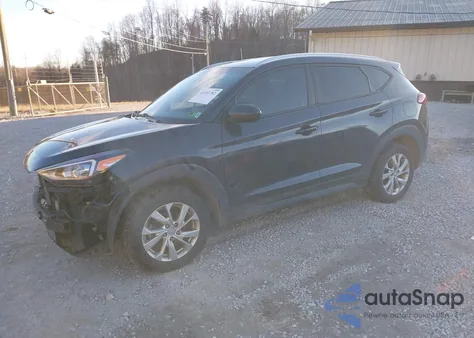 2021 Hyundai Tucson Value z USA, uszkodzony, nr VIN KM8J3CA40MU361639